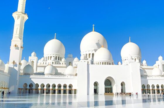 Abu Dhabi & Dubai Adventure – Three activities in one